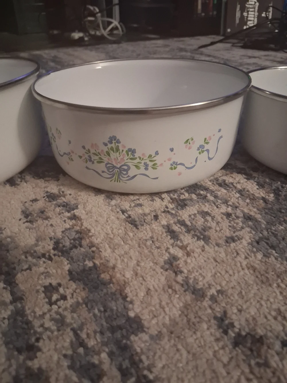 White Enamel Mixing Bowl Set with Floral Accent - Set of 3
